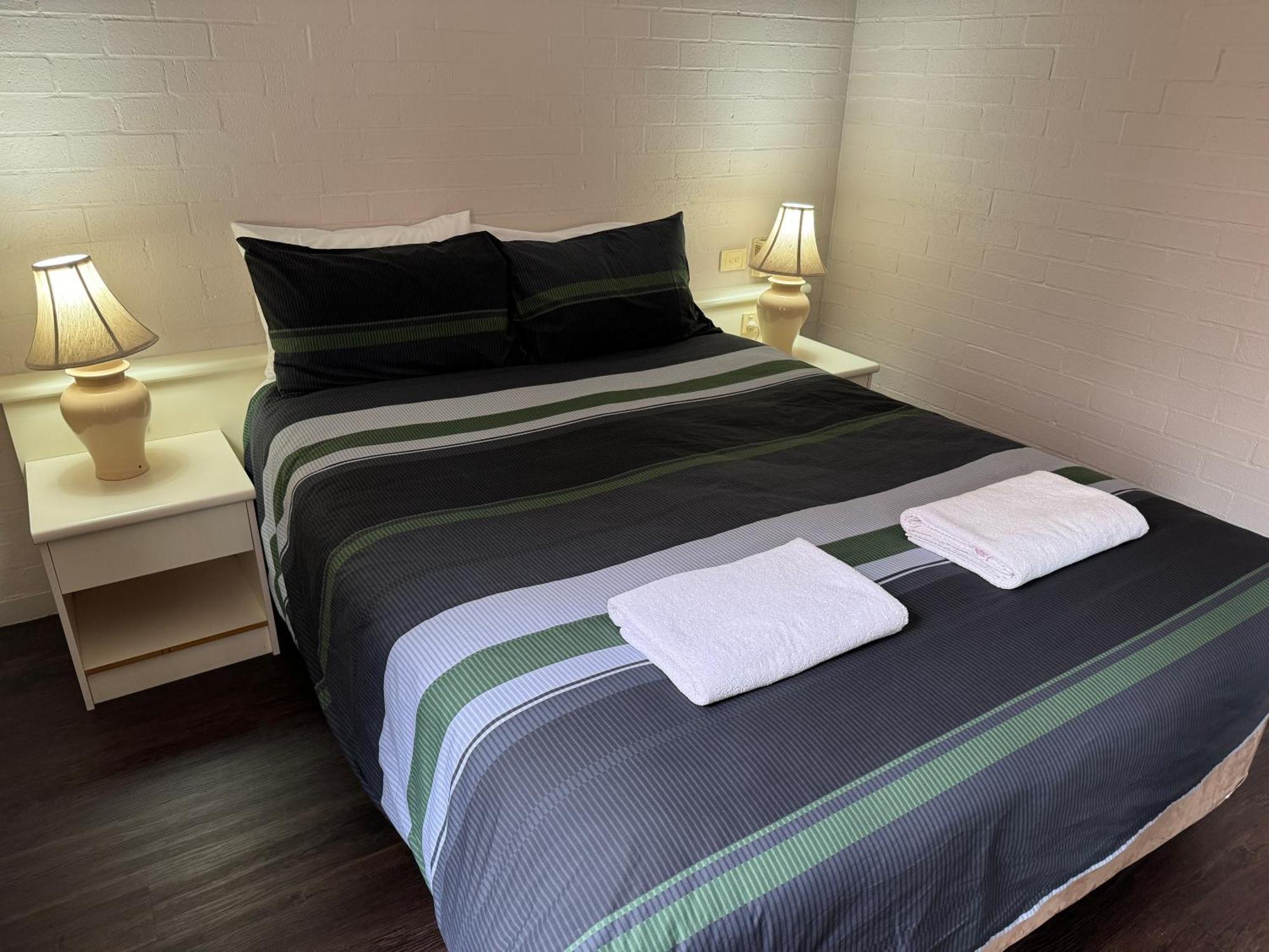 Ulladulla Harbour Motel Esterno foto